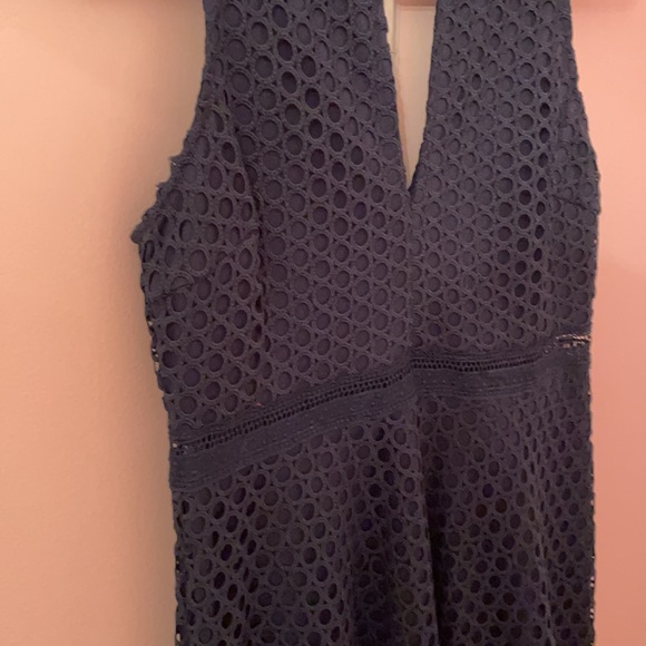 Dress - Picture 3 of 9